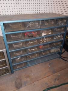 lot 3174 image: 21 Drawer Bin Storage with Contents