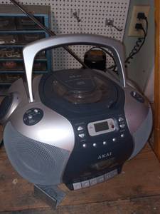 lot 3176 image: Akai CD Player Stereo Works