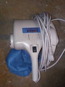lot 3183 image: Little Luxe 2 Hand Vacuum
