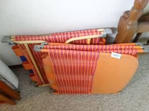 lot 24027 image: 2 Vintage Folding Chaise Lawn Lounge Chair Vinyl