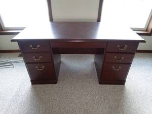 lot 24033 image: Great Quality Wood Office Desk
