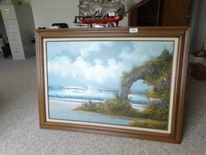 lot 24041 image: Mixed Variety of Wall Art - Mirrors - Ocean View - Duck Presidents