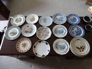 lot 24051 image: Collection of Antique Plates  Fire King  Yale  Alfred Meakin  JonRoth  Etc