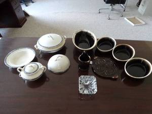 lot 24056 image: 2 Partial Sets of Dishes and Dinnerware - Phaltzgraff & Knowles  Mikasa Crystal