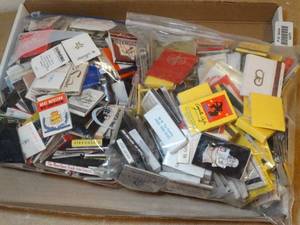lot 24070 image: Small Collection of Matchbook Covers  Disneyland  Hotels  Restaurants  Etc