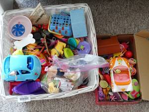 lot 24176 image: Littlest Pet Shop  Lot