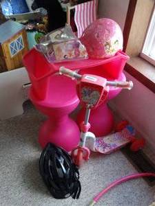 lot 24178 image: Kids Pink Toys  Scooter and Helmets