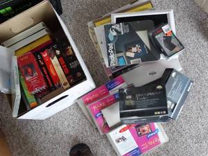 lot 24214 image: Audio Photo Frames  GPS Locaters  Books and Misc