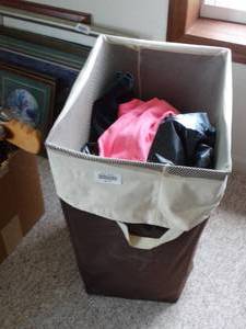lot 24170 image: Laundry Basket with Clean Clothes