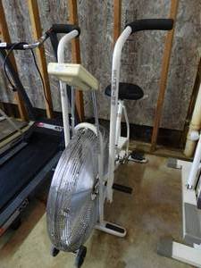 lot 39916 image: Exercise Bike - Older - Nice Shape