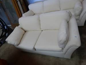 lot 39940 image: 62 Wide White Couch