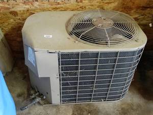 lot 39945 image: AC Condenser Unit