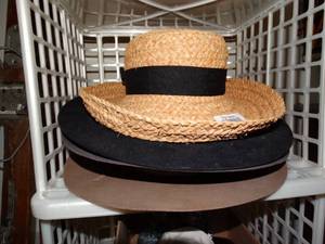 lot 24081 image: Cowboy Hats - Lot of Very Nice Hats