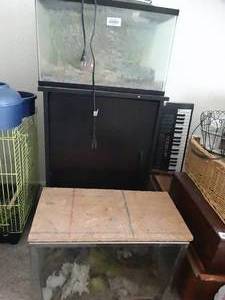 lot 24153 image: 2 Aquariums and Cabinet
