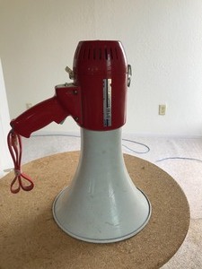 lot 24135 image: Speco Tech Megaphone