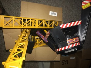lot 24087 image: Construction crane toy