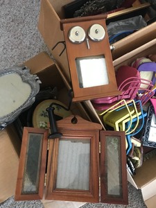 lot 24096 image: Picture Frames - Three Boxes