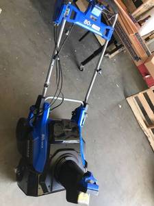 lot 1100 image: kobalt 80 volt Brushless snowblower