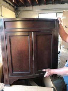 lot 1107 image: style selections vanity. No sink. Cabinet only.