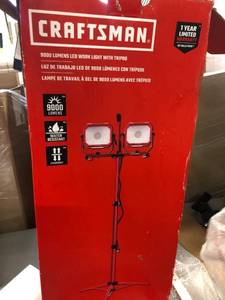 lot 1149 image: Craftsman 9000-lumen Tripod Led Dual Portable Work Light Cmxelaympl1029