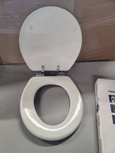 lot 1181 image: Church Toilet Set
