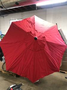 lot 1252 image: simply shade 9 foot market umbrella
