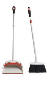 lot 46939 image: OXO GOOD GRIPS SWEEP SET WITH EXTENDABLE BROOM DAMAGED