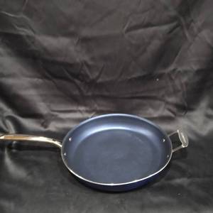 lot 9181 image: Grantitestone Frying Pan Blue