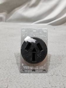 lot 47256 image: DRYER OUTLET