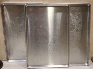 lot 21027 image: lot of 3 full size sheet pans