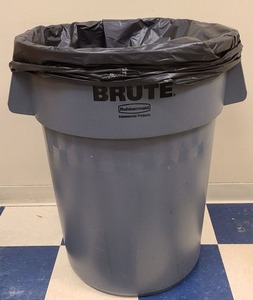 lot 21034 image: Brute Rubbermaid 55 gallon commercial trashcan
