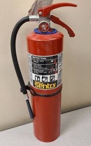 lot 21040 image: ansul sentry fire extinguisher
