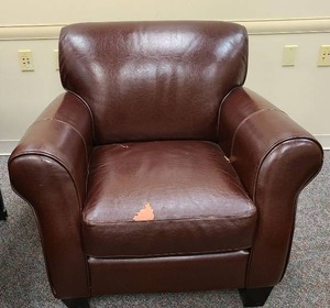 lot 21062 image: over sized leather chair