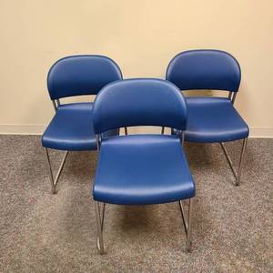 lot 21101 image: lot of 3 dark blue and polished metal cafe stackable chairs