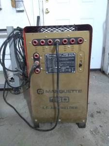 lot 108 image: Marquette Model 10-120 AC Arc Welder