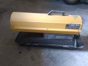lot 120 image: 70k BTU Shop Heater