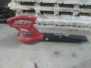 lot 143 image: Leaf Blower