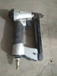 lot 210 image: Pneumatic Stapler