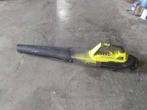 lot 237 image: Ryobi Power Leaf Blower