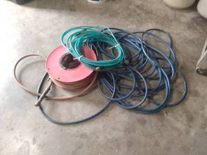 lot 239 image: Assorted Air Hoses