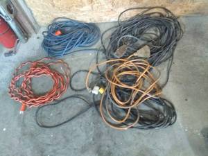lot 240 image: Assorted Extension Cords
