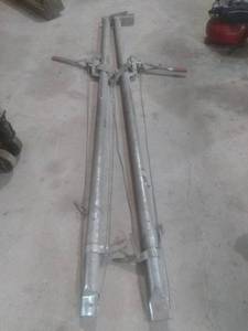 lot 302 image: Pair of Floor Jacks