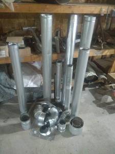lot 311 image: Assorted Duct Pieces
