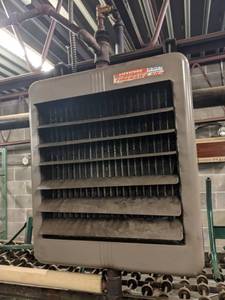 lot 22353 image: Shop Heater. UHH-068A-A