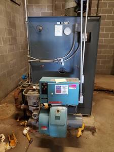 lot 22398 image: Weil-McLain 88 Boiler