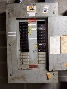lot 22404 image: GE NHB Electrical Panel