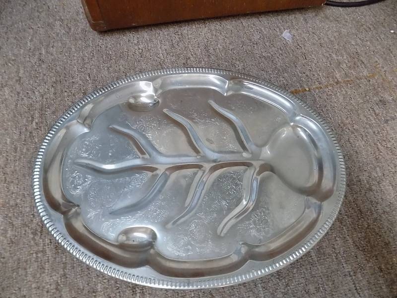 lot 5124 image: Silver-Plated Meat Tray