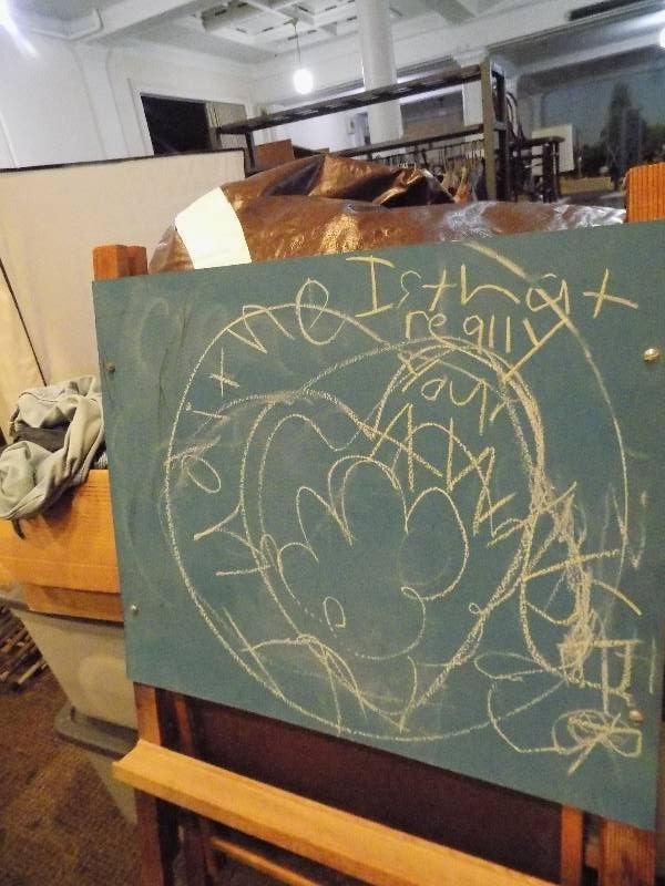 lot 5233 image: 2-Sided Easel Chalfboard