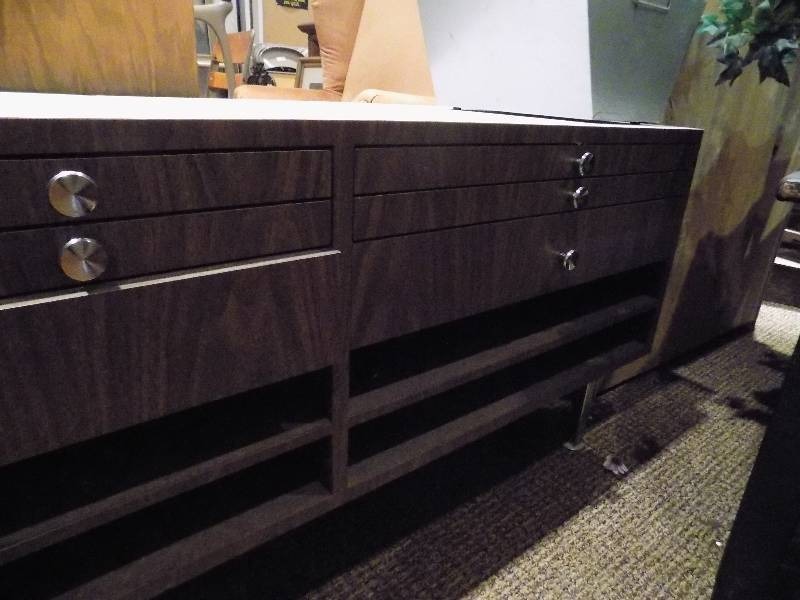 lot 5235 image: Low Credenza Cabinet
