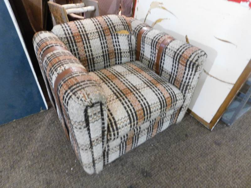 lot 5308 image: Easy Chair